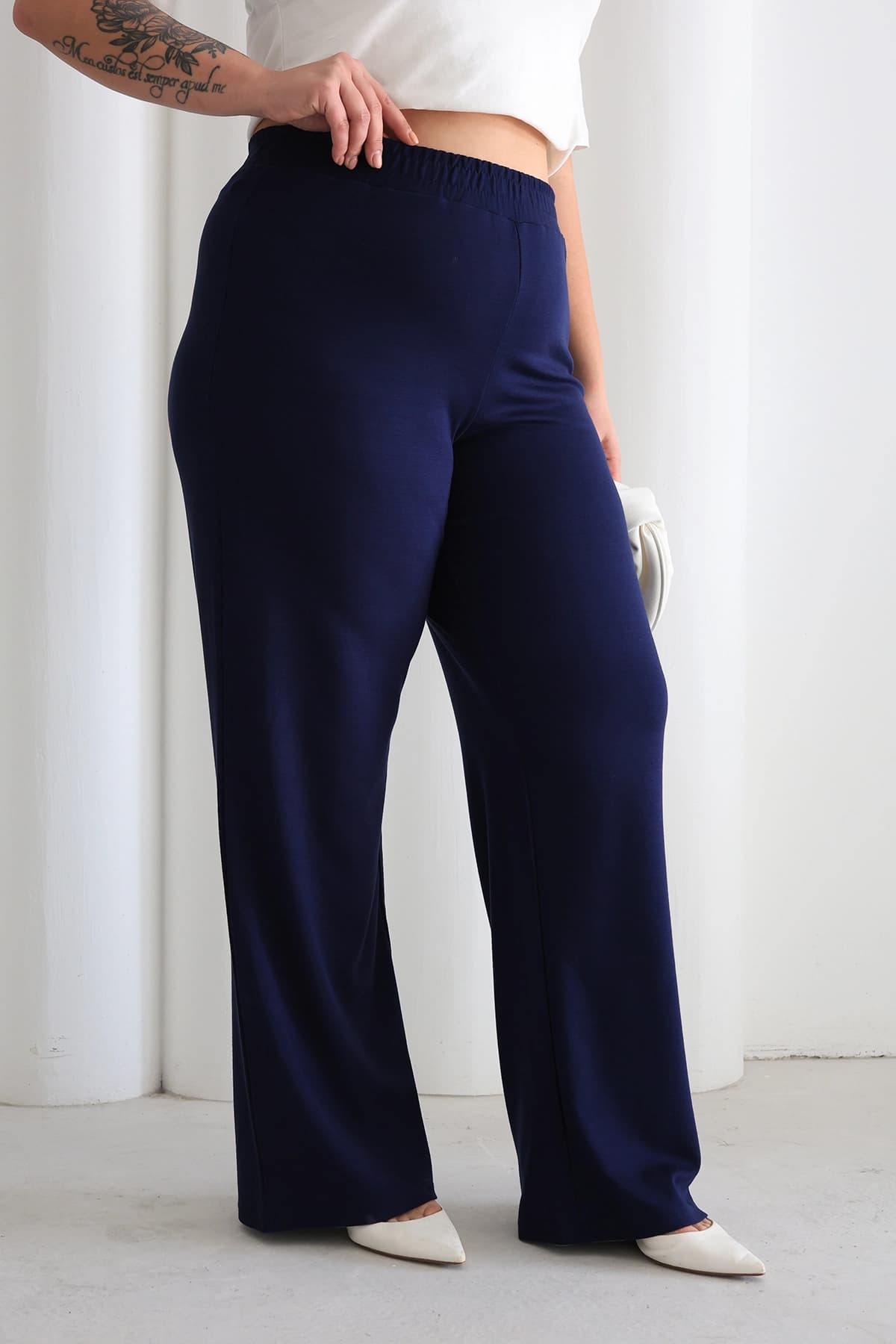 Kadın Rahat Form Beli Lastikli Geniş Paça Pantolon